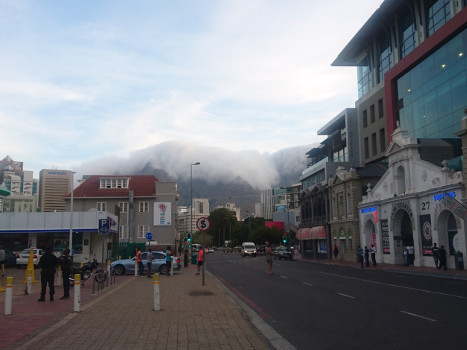 Foggy Table mountain, seen from the street