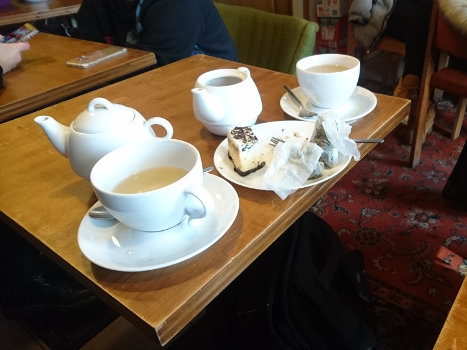 White tea at Kawalerka